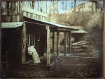 036-katie-outside-old-cabin